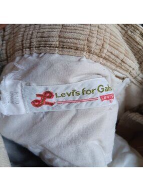 True Vintage Levis Big E Jeans 33x32 1970's Women's Corduroy Wide-Leg Bellbottom